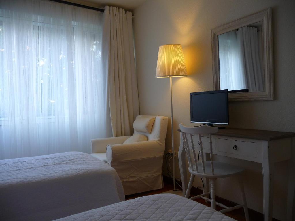 Hotel Central By Myhousespain Gijon Room photo