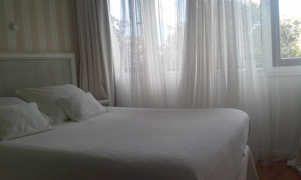 Hotel Central By Myhousespain Gijon Room photo